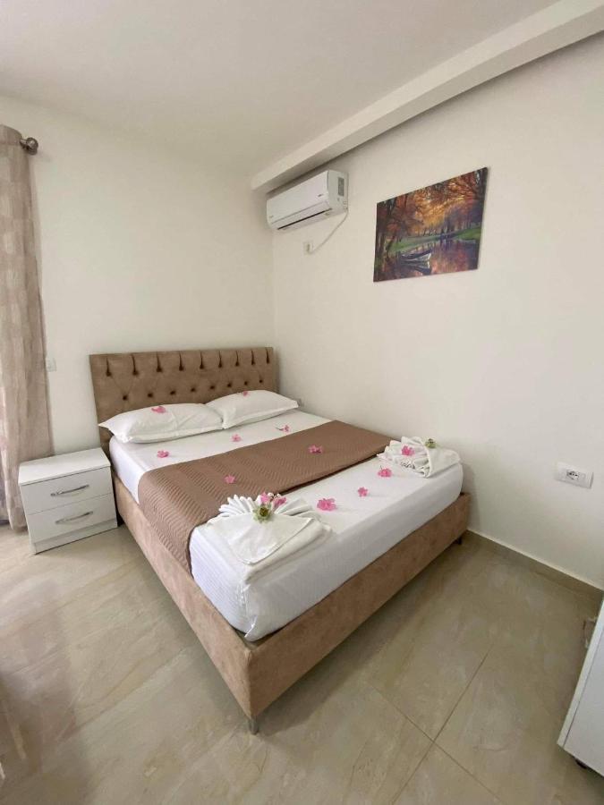 Green Apartments Ksamil Bagian luar foto