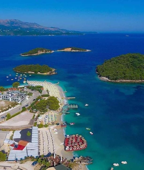 Green Apartments Ksamil Bagian luar foto