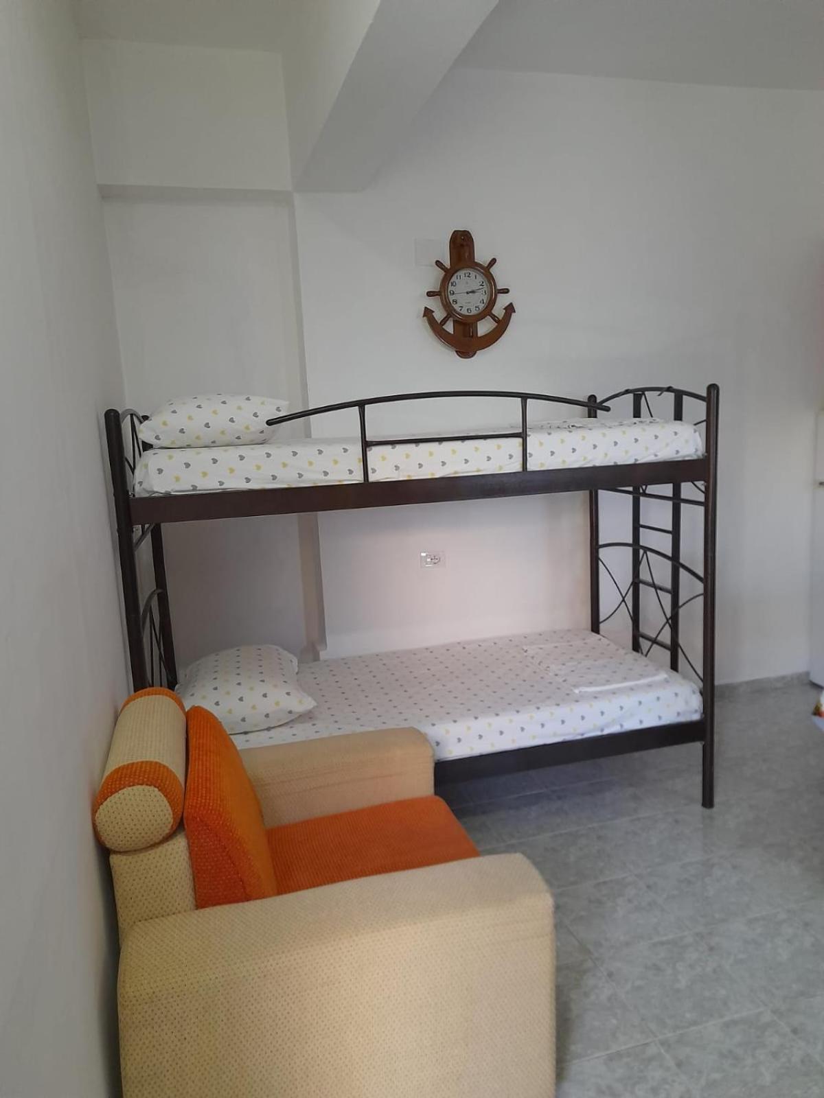 Green Apartments Ksamil Bagian luar foto