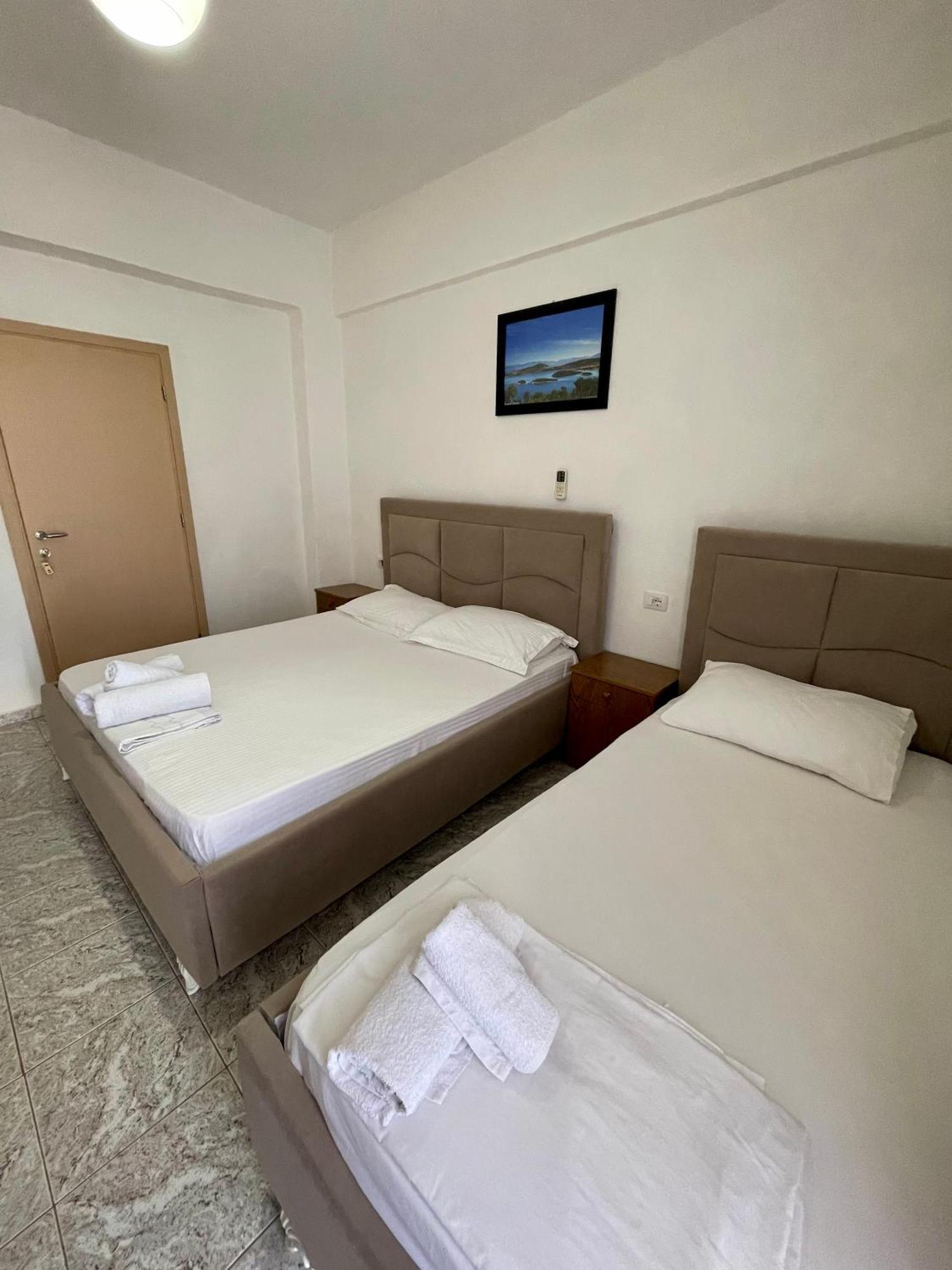 Green Apartments Ksamil Bagian luar foto